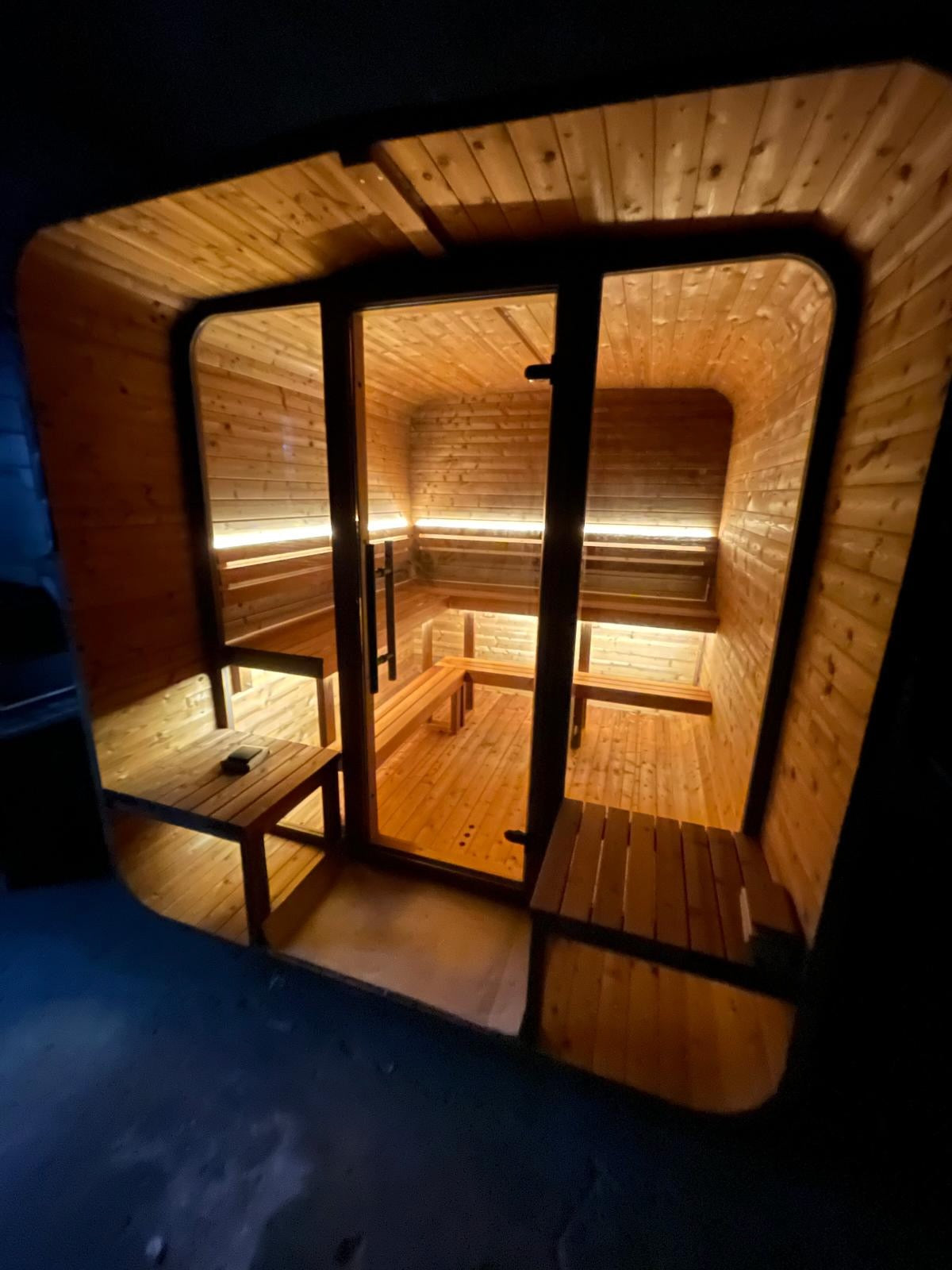 Square Sauna 2.2m x 2.0m x 2.2m With Terrace ELECTRIC