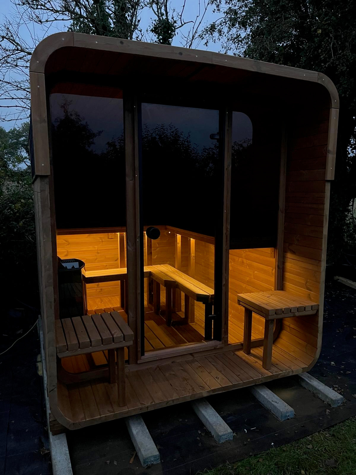 Square Sauna 2.2m x 2.0m x 2.2m With Terrace ELECTRIC