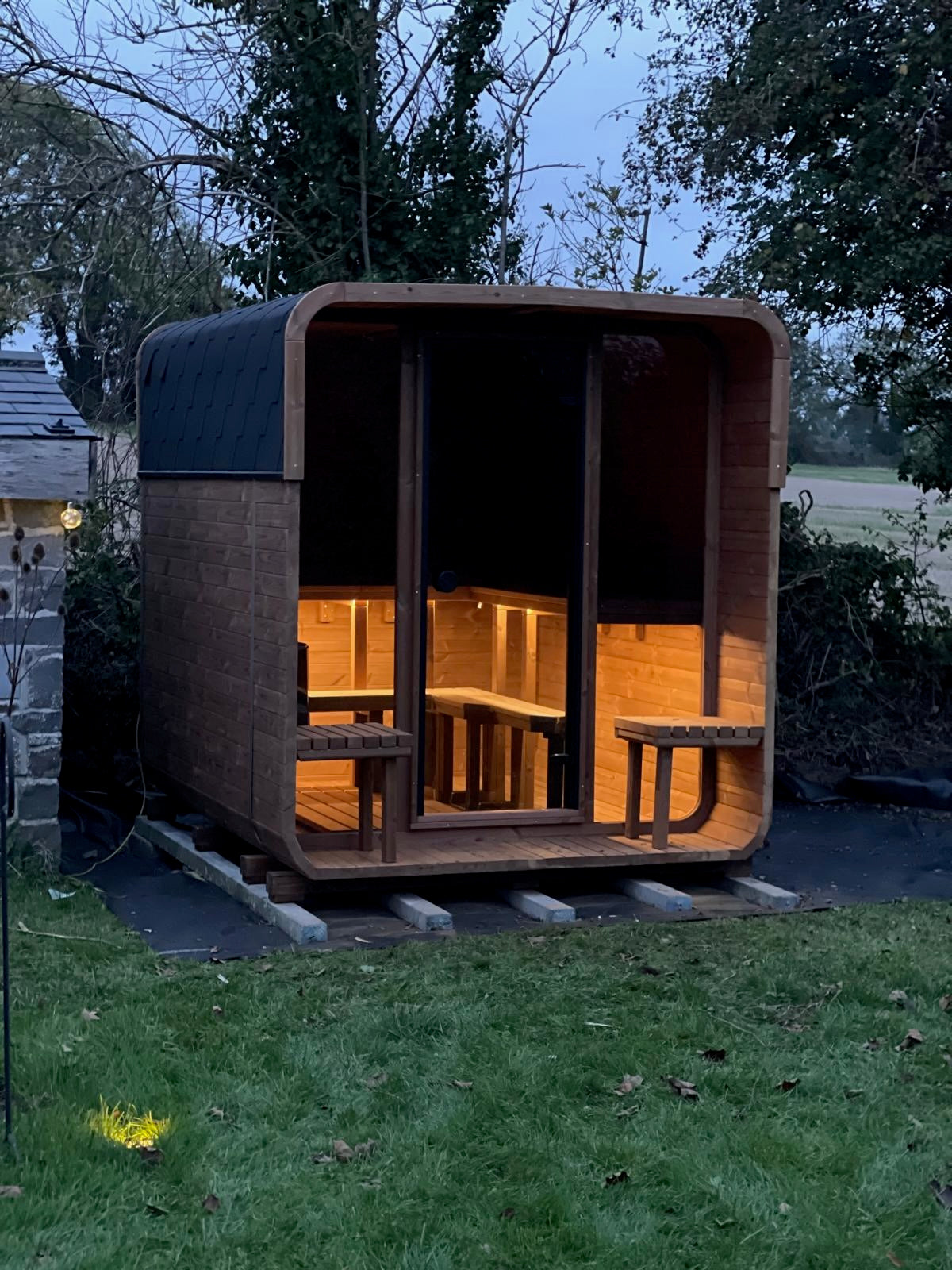 Square Sauna 2.2m x 2.0m x 2.2m With Terrace ELECTRIC
