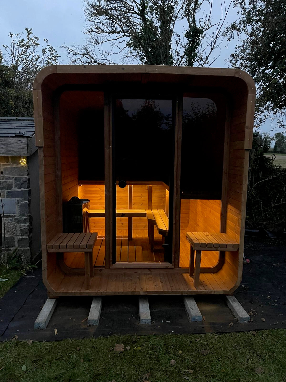 Square Sauna 2.2m x 2.0m x 2.2m With Terrace ELECTRIC